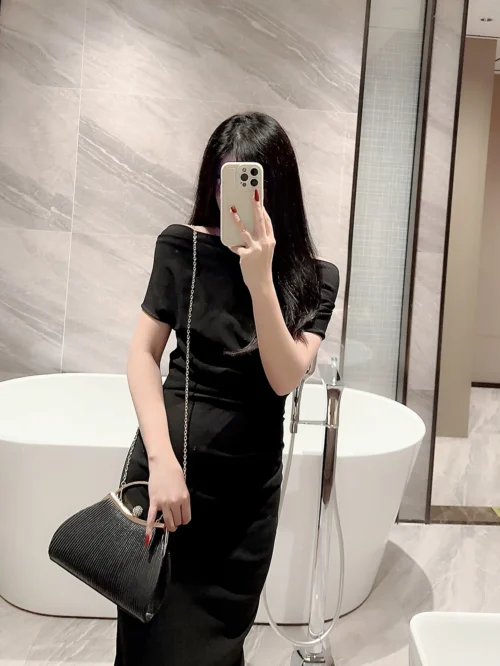 حقيبة سهرة نسائية كلاسيكية بتصميم مطوي لامع – محمولة أنيقة مزينة بحجر الراين، مثالية لفستان السهرة، الحفلات، والمناسبات الرسمية
