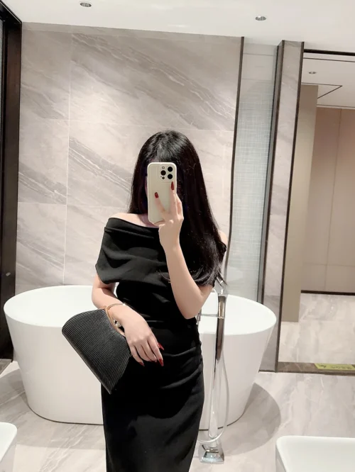 حقيبة سهرة نسائية كلاسيكية بتصميم مطوي لامع – محمولة أنيقة مزينة بحجر الراين، مثالية لفستان السهرة، الحفلات، والمناسبات الرسمية