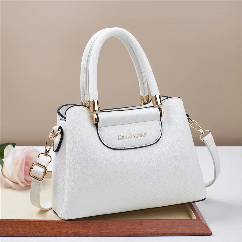 حقيبة يد نسائية فاخرة من الجلد الصناعي – تصميم مصمم أنيق، سعة كبيرة، حقيبة كتف وكروس بودي كلاسيكية للتنقل اليومي 1 حقيبة يد نسائية فاخرة من الجلد الصناعي – تصميم مصمم أنيق، سعة كبيرة، حقيبة كتف وكروس بودي كلاسيكية للتنقل اليومي