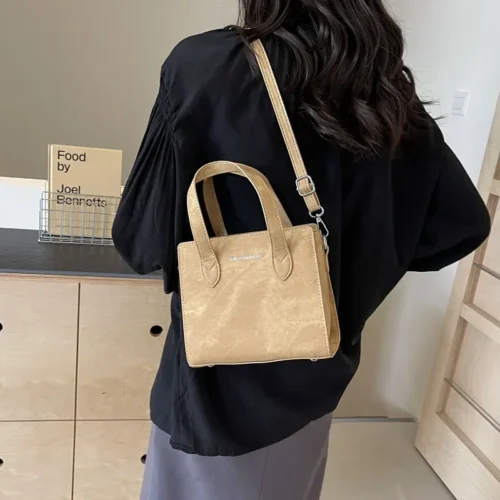 حقيبة كتف نسائية كبيرة السعة – تصميم كلاسيكي مربع من جلد البولي يوريثان الناعم، حقيبة حمل متعددة الاستخدامات للمشاوير اليومية